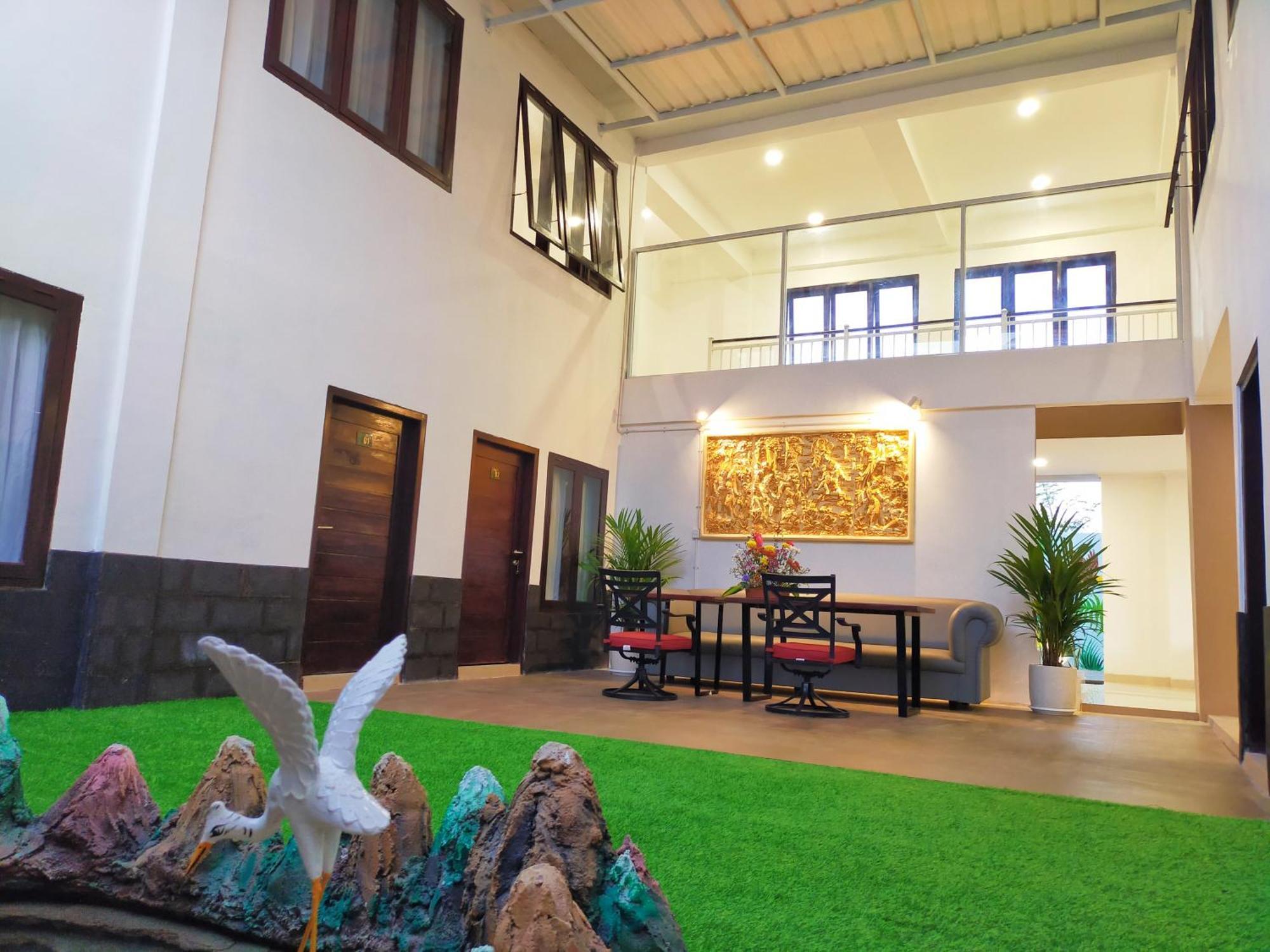 Carstenzs Home Kuta Kuta Lombok Exterior foto