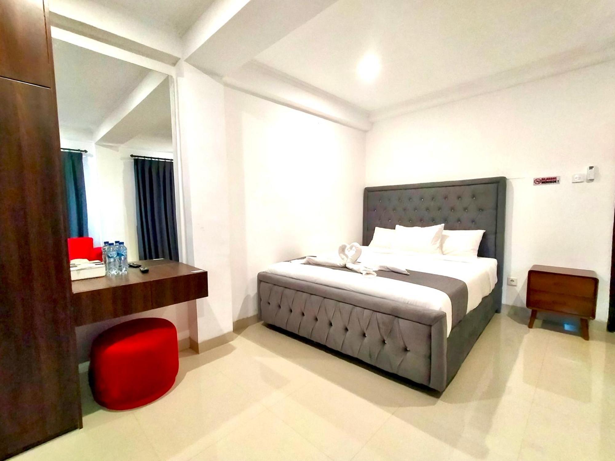 Carstenzs Home Kuta Kuta Lombok Exterior foto